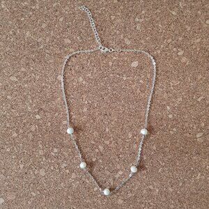 Italian sterling silver and white fresh water pearls necklace